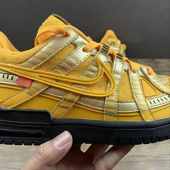 Off-White x Nike Air Rubber Dunk University Gold Sneakers - Picture 11 of 15